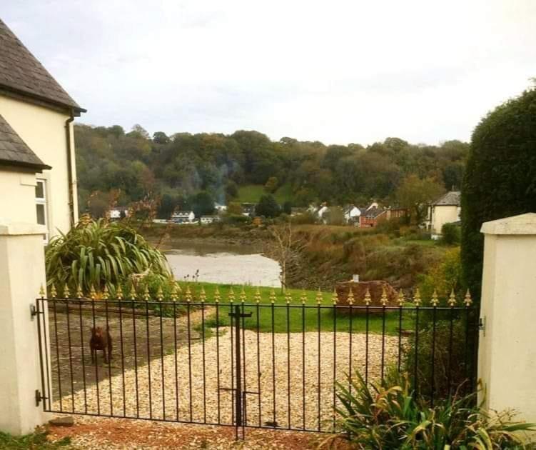 Quaint Little Guest Suite With Private Parking Newport  Eksteriør bilde